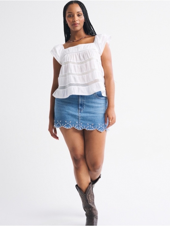 Abercrombie & Fitch Dresses & Skirts - Abercrombie & Fitch Blue Denim Mini Skirt sz 27